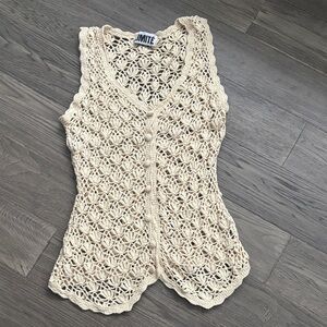 The Limited | Beige Cream Crochet Sleeveless Button Top Vintage Y2K Sz Large